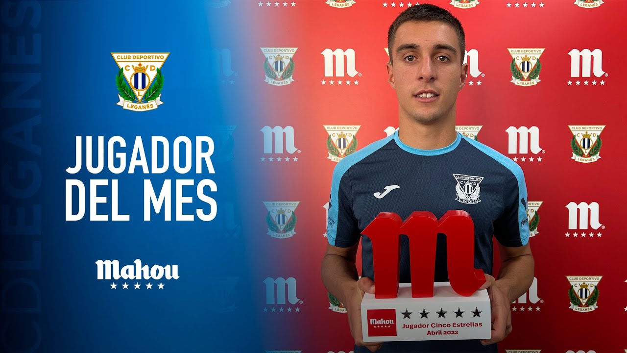 📹 Jon Karrikaburu recibe el Premio Mahou como Jugador Cinco Estrellas de abril